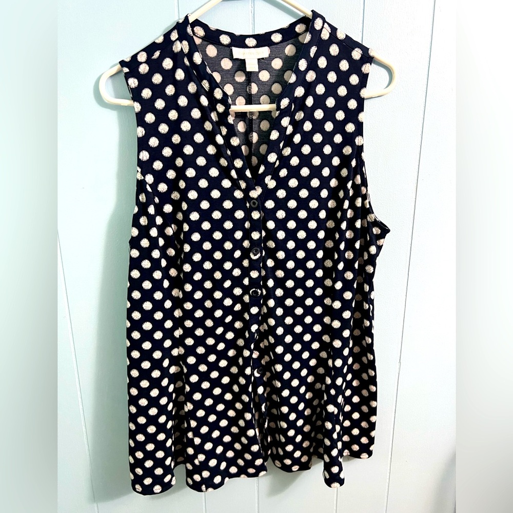 Charter club sleeveless top. Size xl. Blue with white polka dotes.